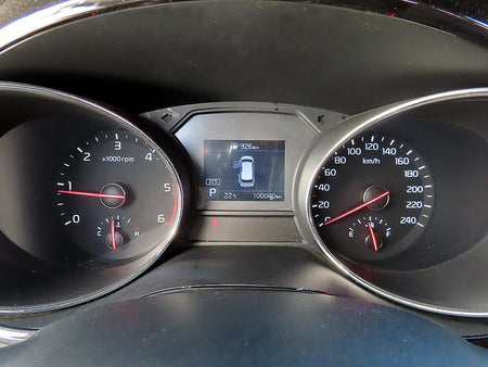 Kia Carnival — photo 10