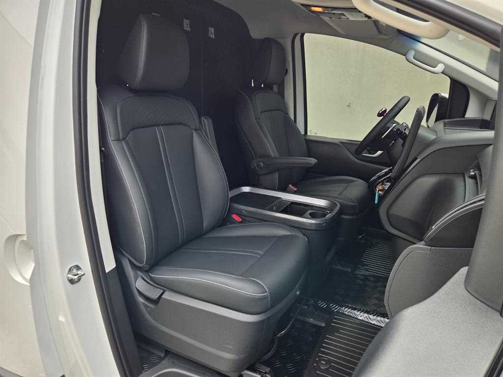 Hyundai ST1 — photo 11