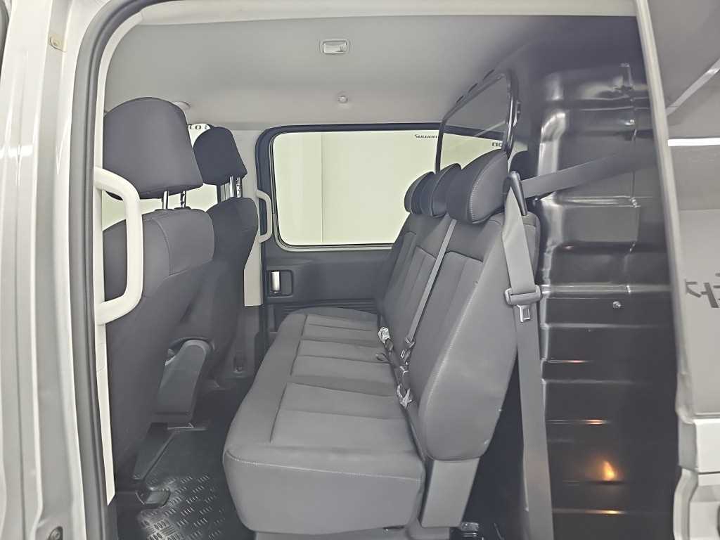 Hyundai Staria — photo 12