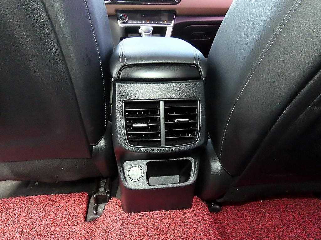 Kia Seltos — photo 16