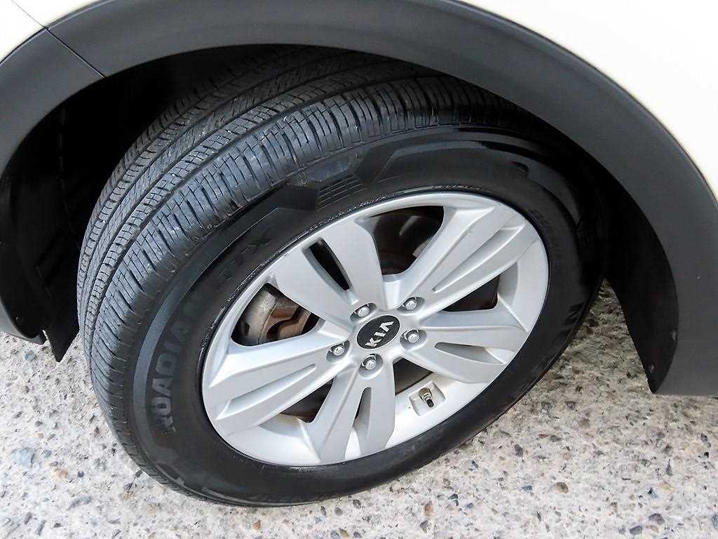 Kia Sportage — photo 19
