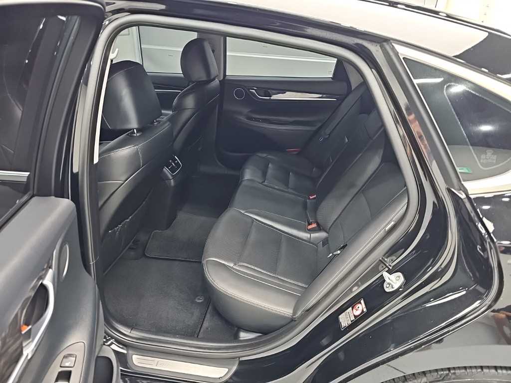 Hyundai Grandeur — photo 12