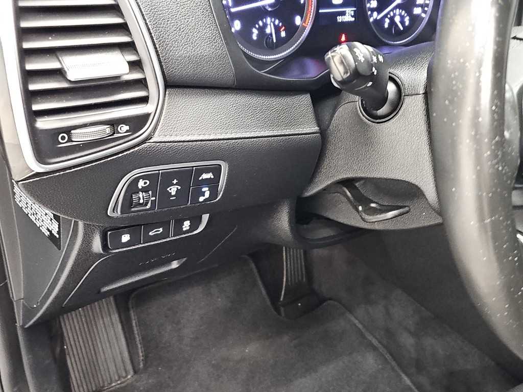 Hyundai Grandeur — photo 17