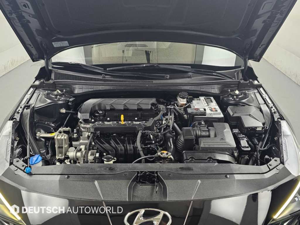 Hyundai Avante — photo 06