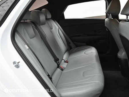 Hyundai Avante — photo 12