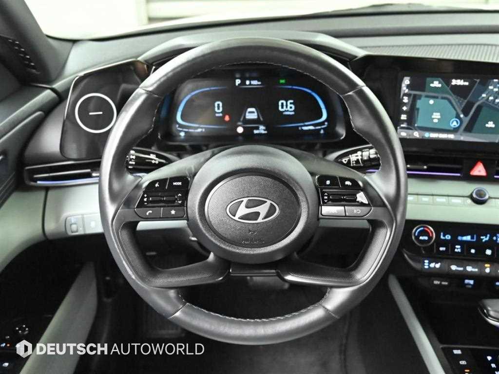 Hyundai Avante — photo 13
