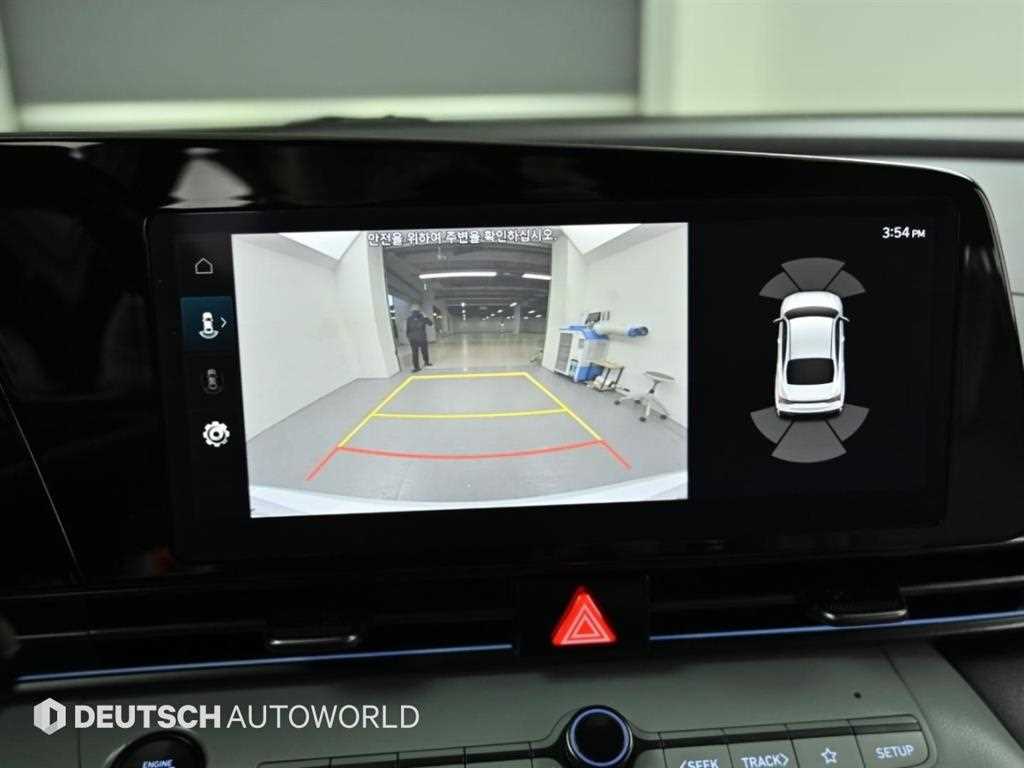 Hyundai Avante — photo 15