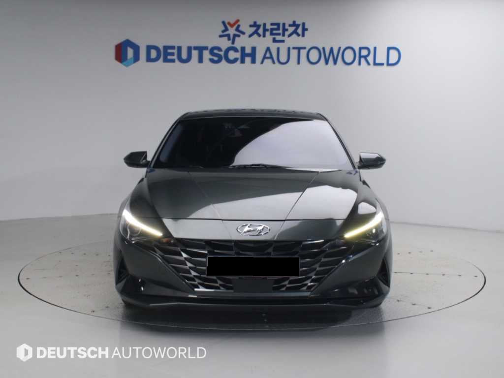 Hyundai Avante — photo 03