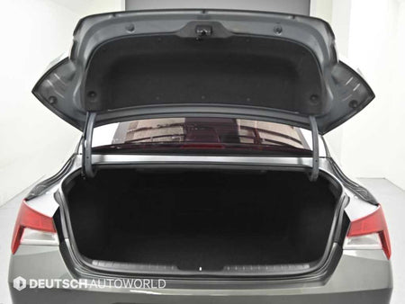 Hyundai Avante — photo 19