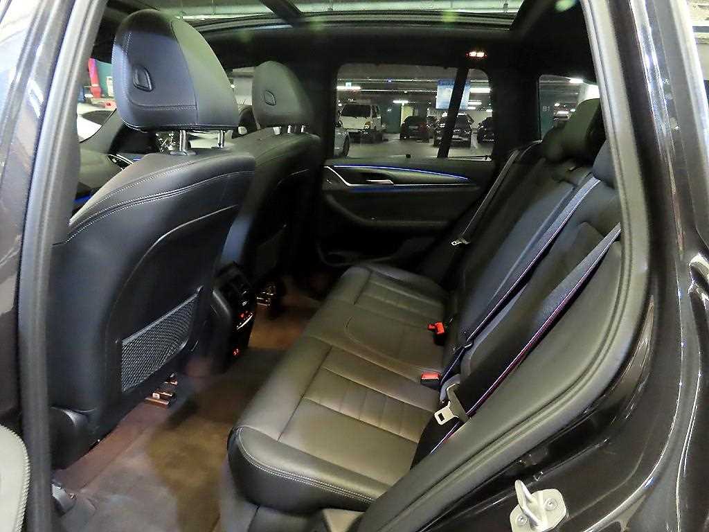BMW X3 — photo 07