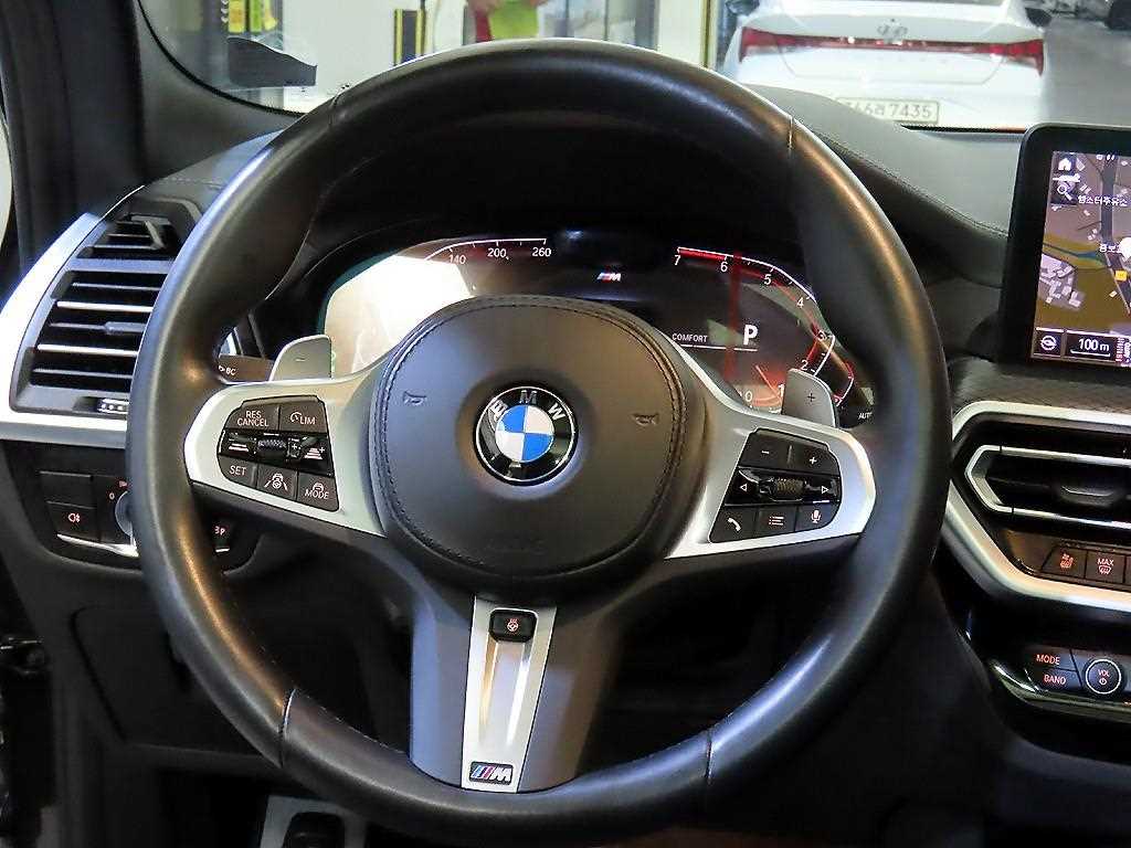 BMW X3 — photo 08