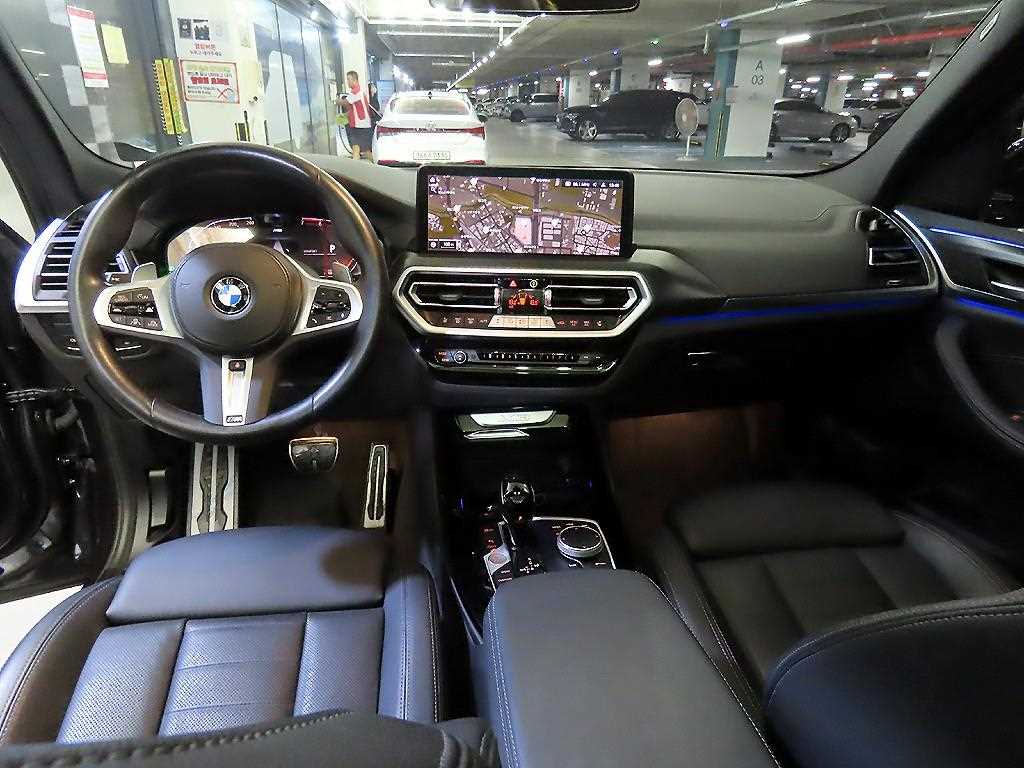 BMW X3 — photo 10