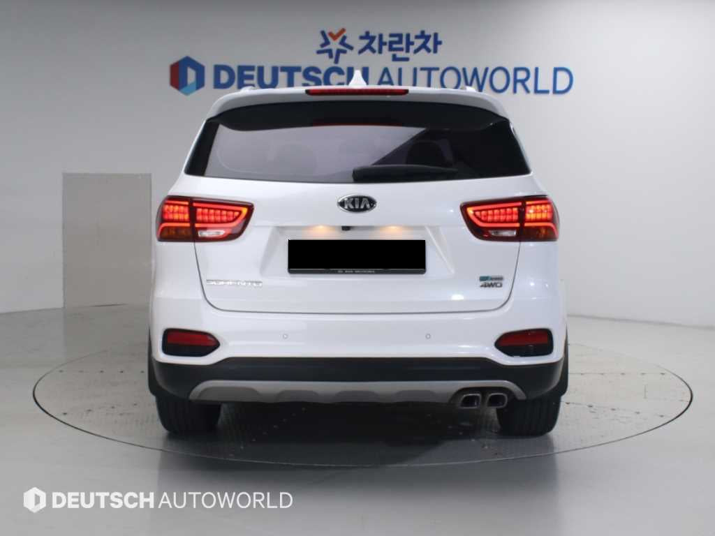 Kia Sorento — photo 05