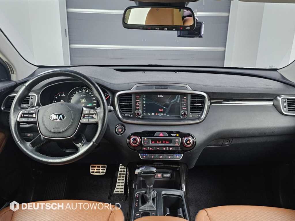 Kia Sorento — photo 08