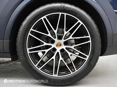 Porsche Cayenne — photo 05