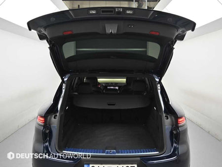 Porsche Cayenne — photo 19