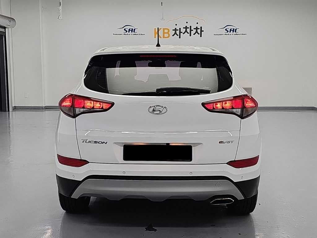 Hyundai Tucson — photo 03