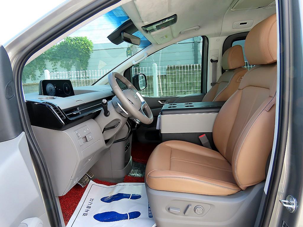 Hyundai Staria — photo 05