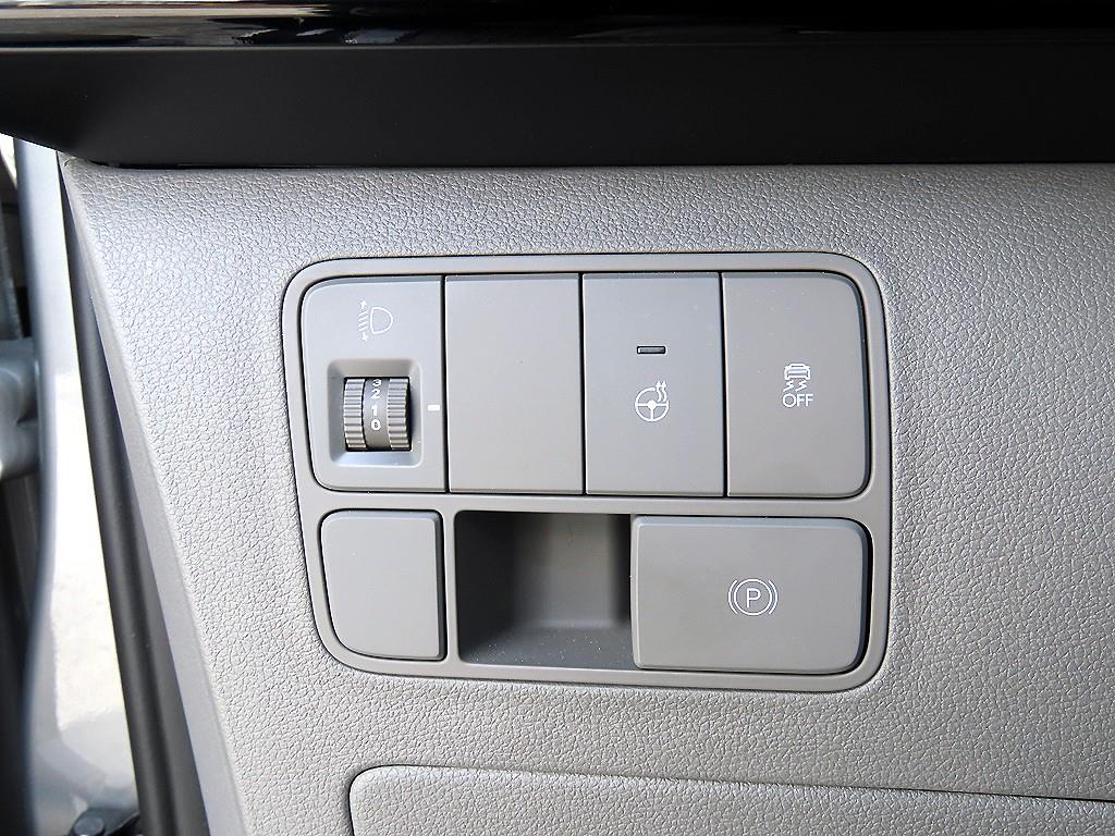 Hyundai Staria — photo 12