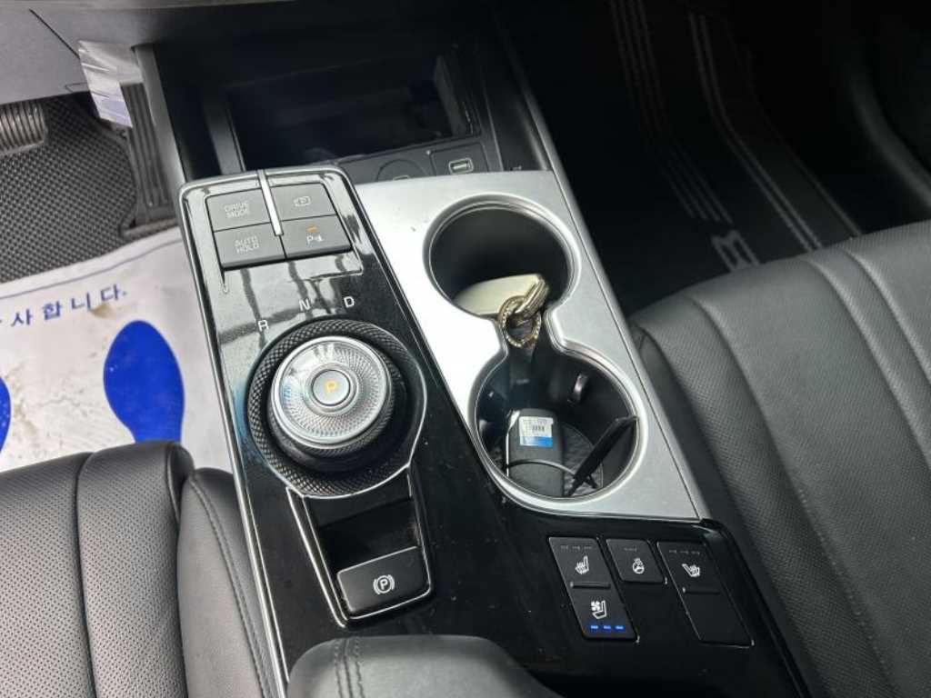 Kia K8 — photo 11