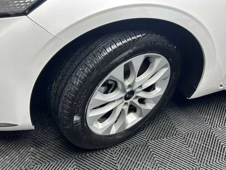 Kia K8 — photo 17