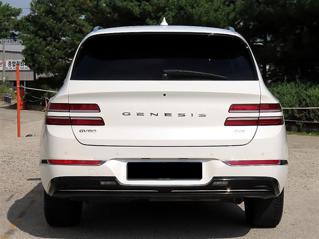 Genesis GV80 — photo 04