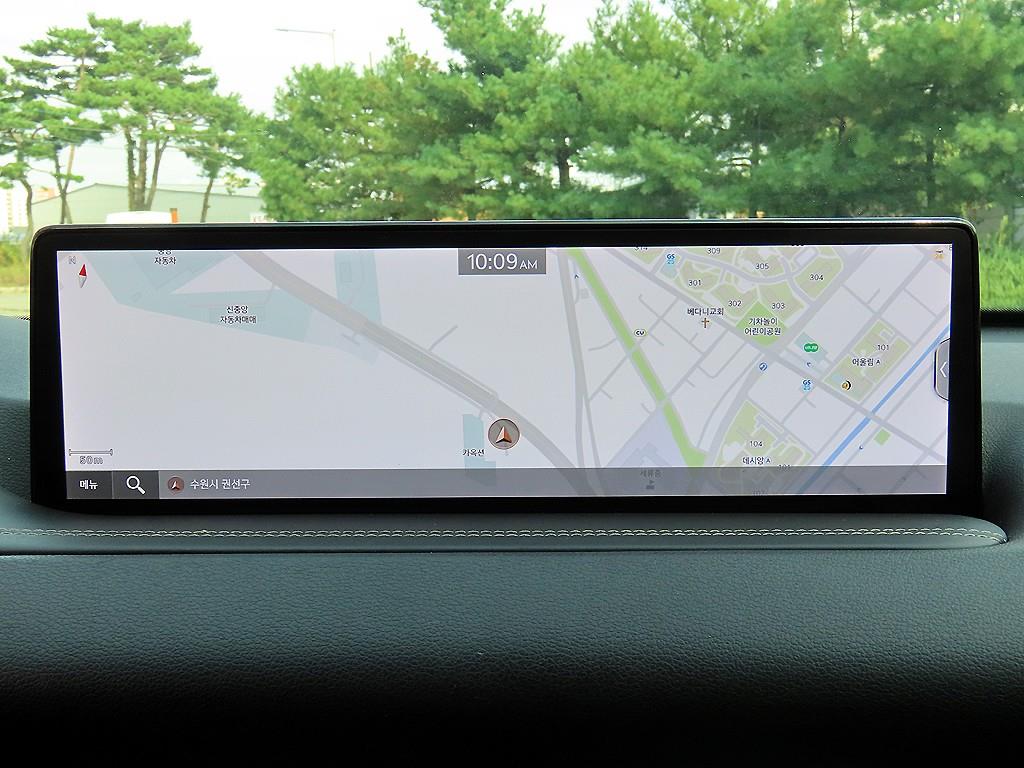 Genesis GV80 — photo 13