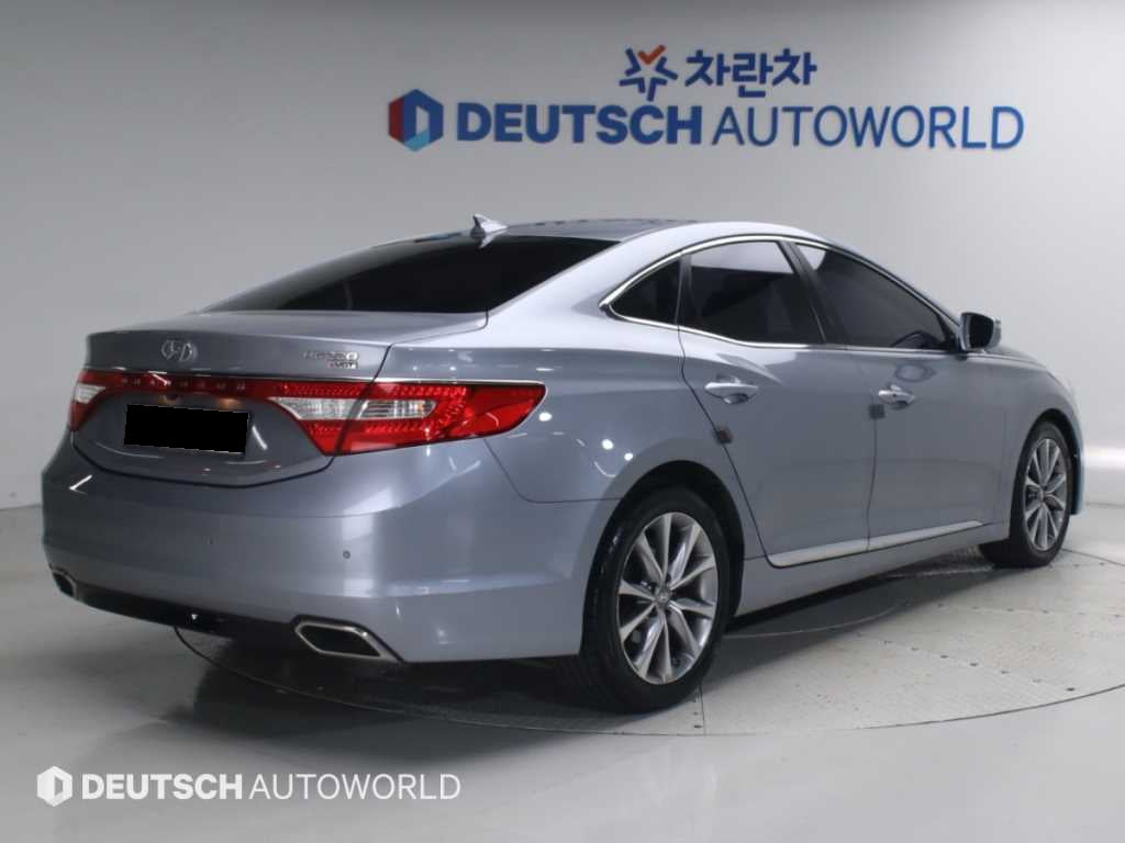 Hyundai Grandeur — photo 02