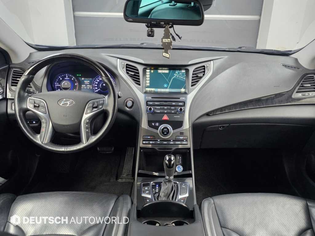 Hyundai Grandeur — photo 07