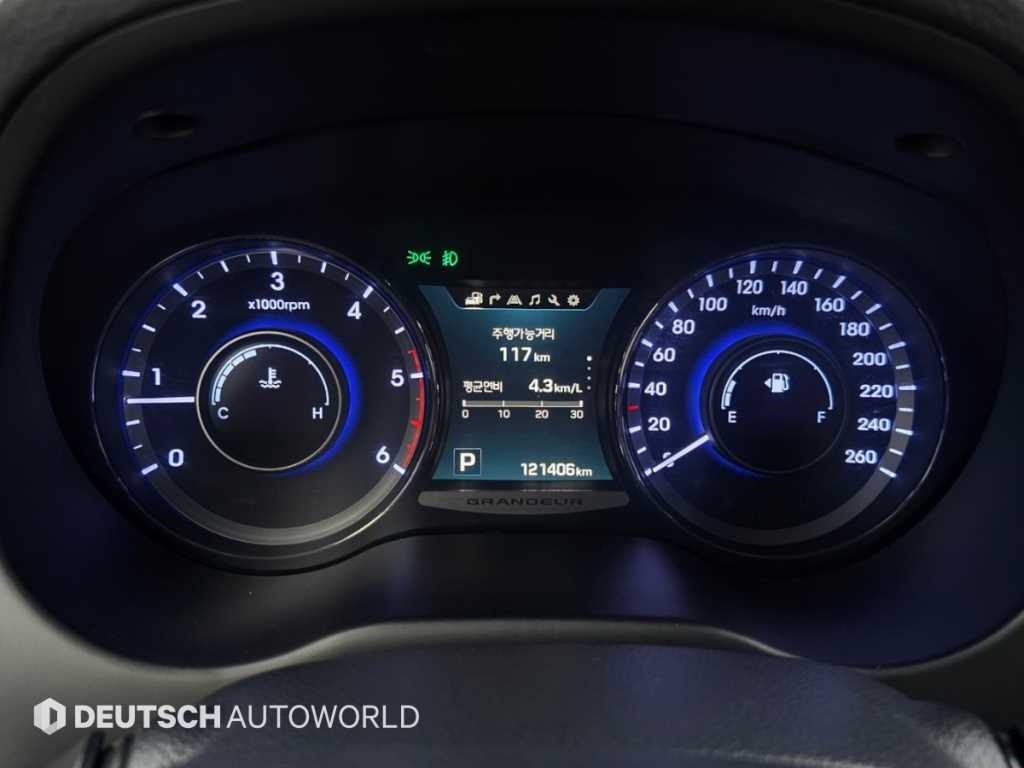 Hyundai Grandeur — photo 08