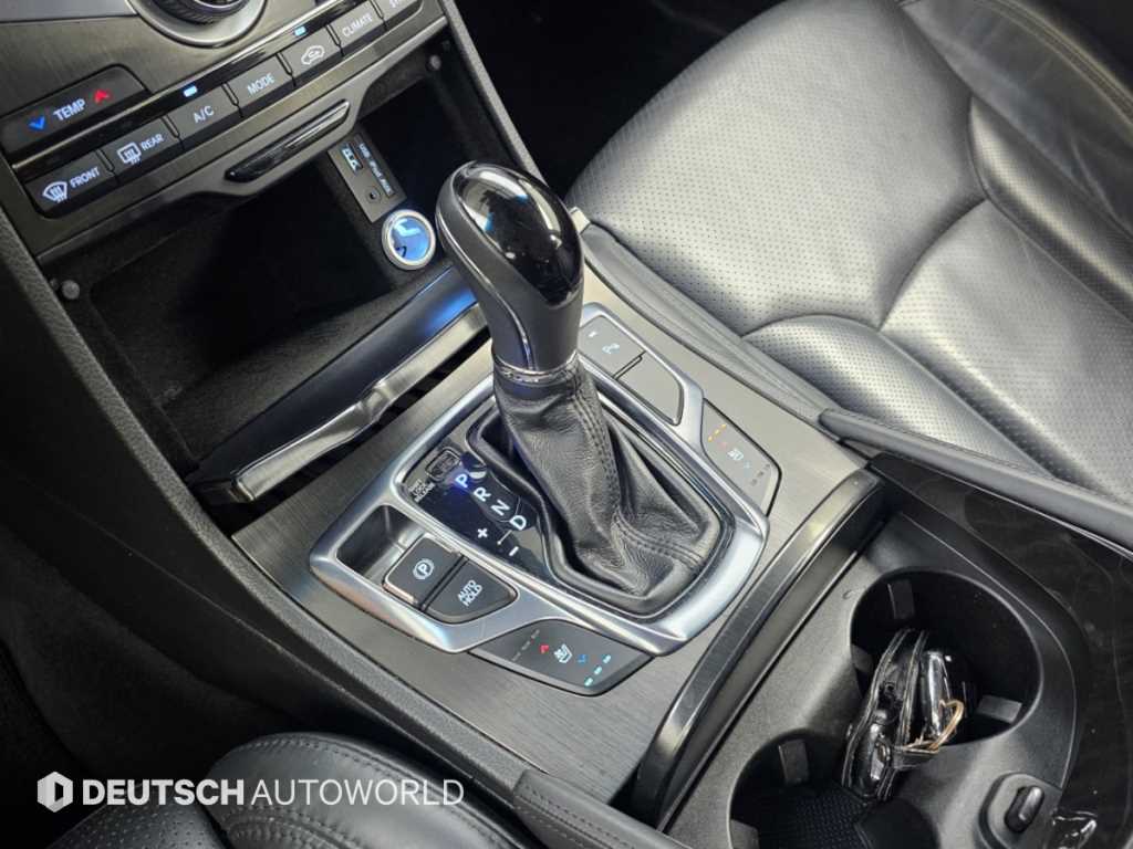 Hyundai Grandeur — photo 09