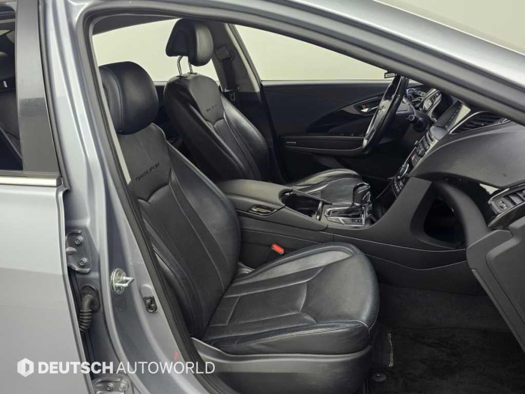 Hyundai Grandeur — photo 10