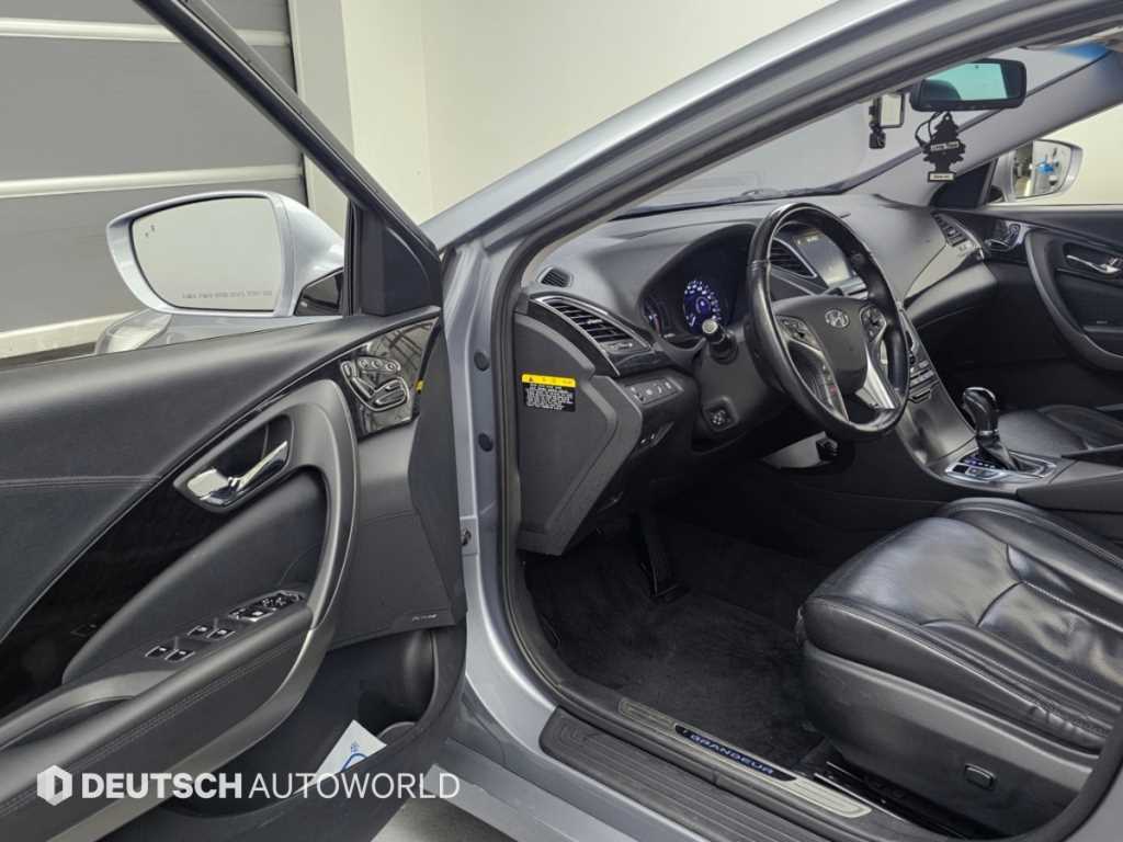 Hyundai Grandeur — photo 11