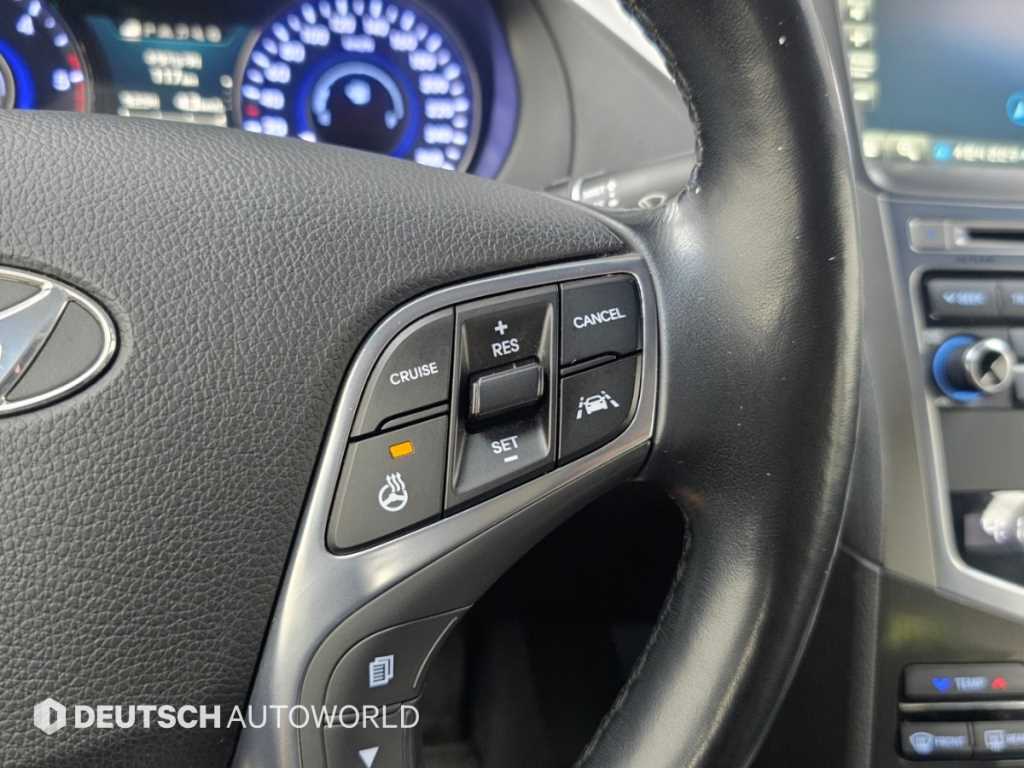 Hyundai Grandeur — photo 18
