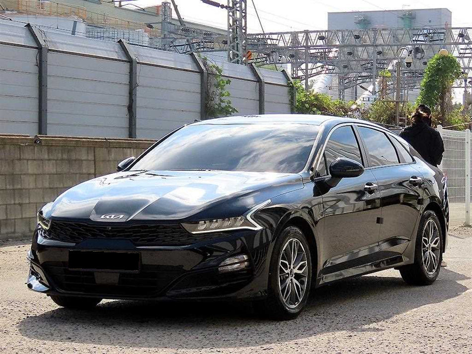 Kia K5 — photo 02