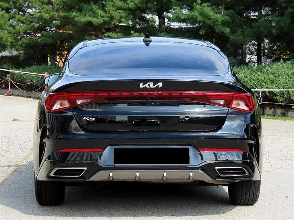 Kia K5 — photo 04
