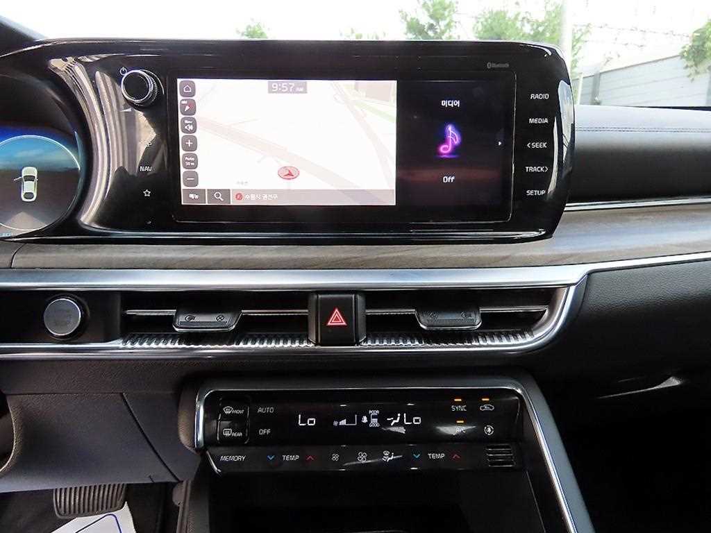 Kia K5 — photo 13