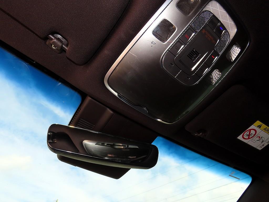 Genesis G80 — photo 16