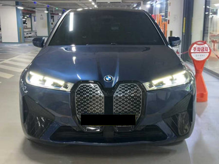 BMW iX — photo 01