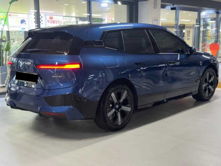 BMW iX — photo 04