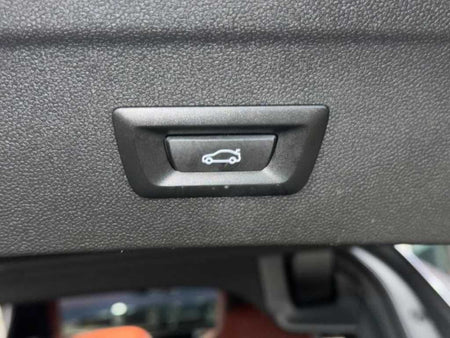 BMW iX — photo 18