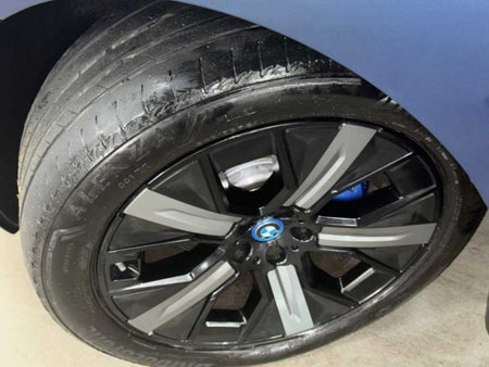 BMW iX — photo 20