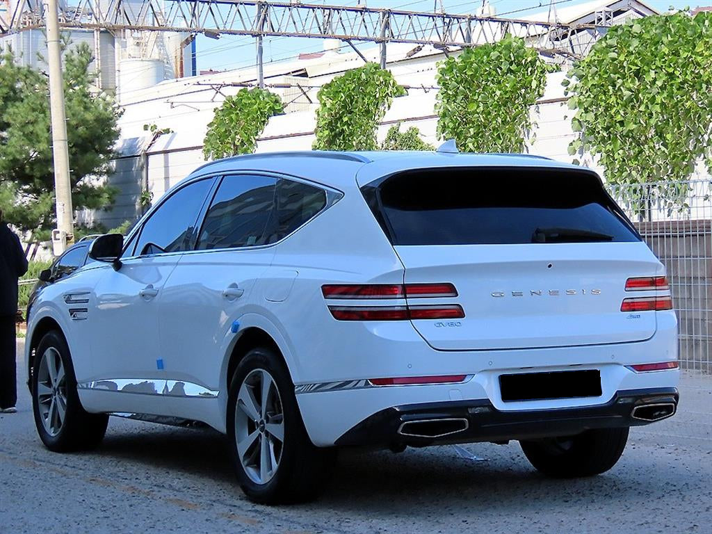Genesis GV80 — photo 03