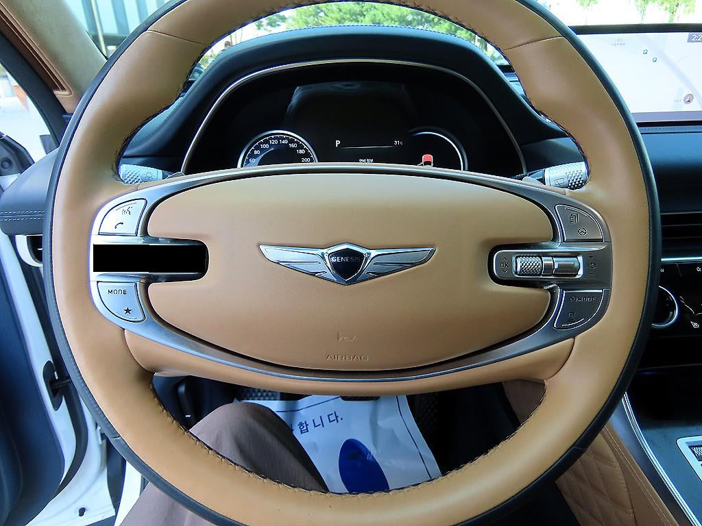 Genesis GV80 — photo 08
