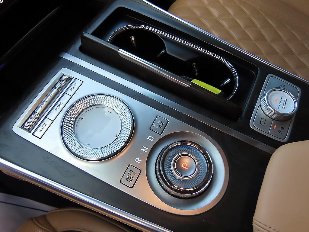 Genesis GV80 — photo 10