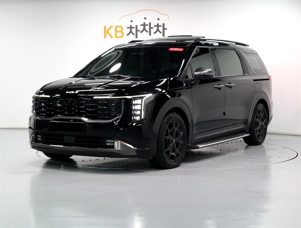 Kia Carnival — photo 01