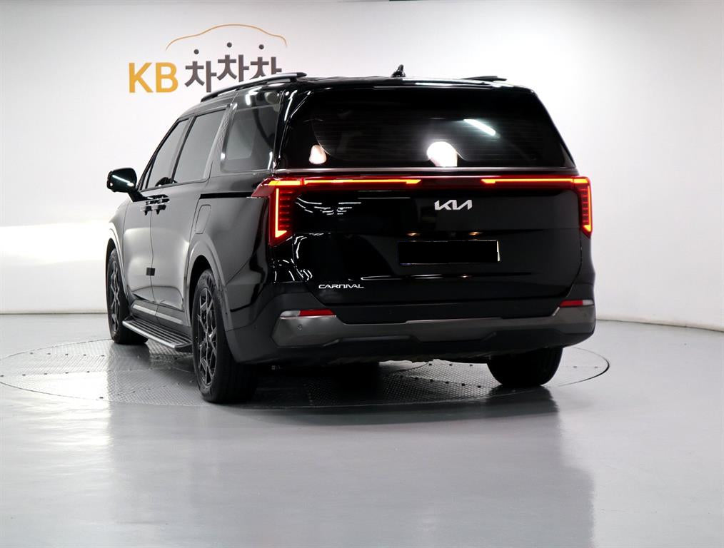 Kia Carnival — photo 04