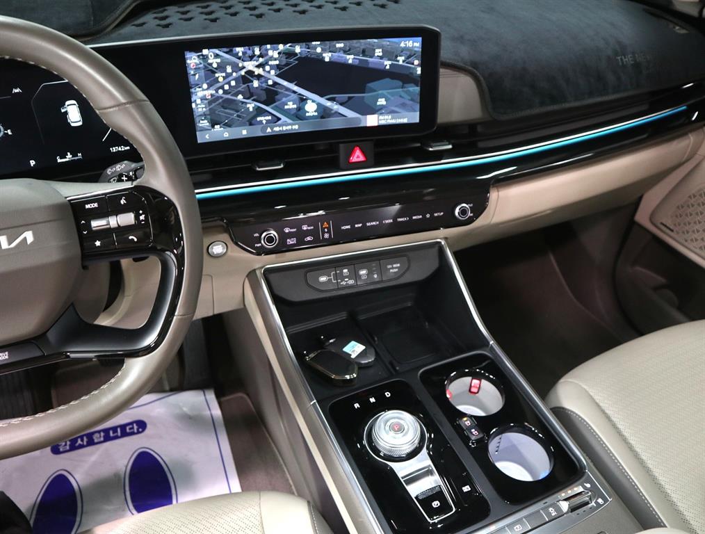 Kia Carnival — photo 11