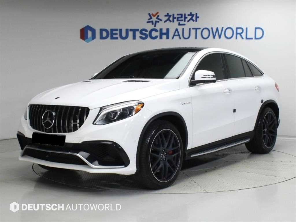 Mercedes-Benz GLE-Class — photo 02