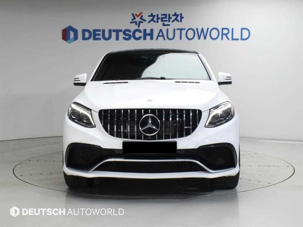 Mercedes-Benz GLE-Class — photo 03